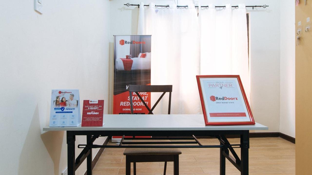 Reddoorz Plus @ A Rita Street San Juan San Juan  Exterior photo
