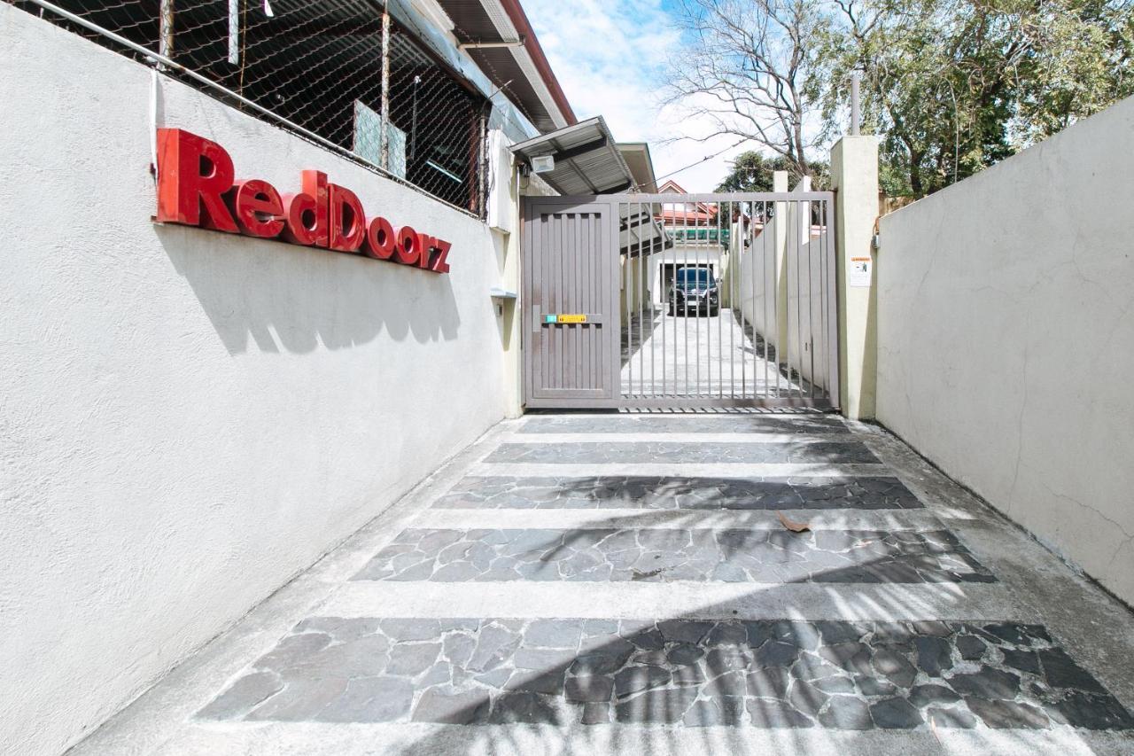 Reddoorz Plus @ A Rita Street San Juan San Juan  Exterior photo